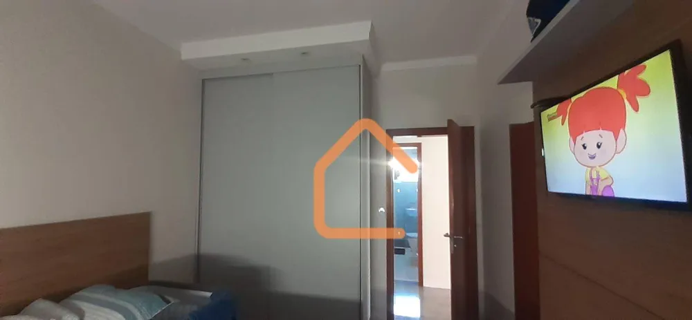 Casa, 3 quartos, 320 m² - Foto 2