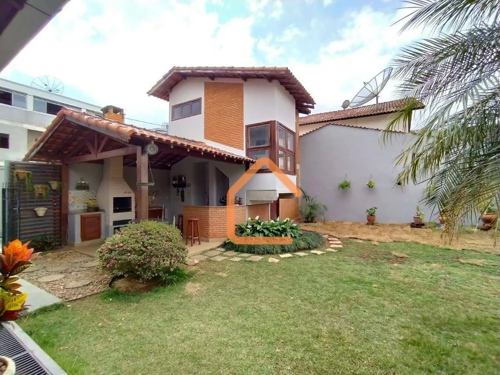 Casa, 5 quartos, 357 m² - Foto 2
