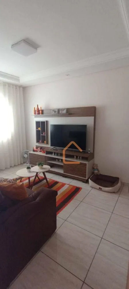 Casa, 3 quartos, 110 m² - Foto 2
