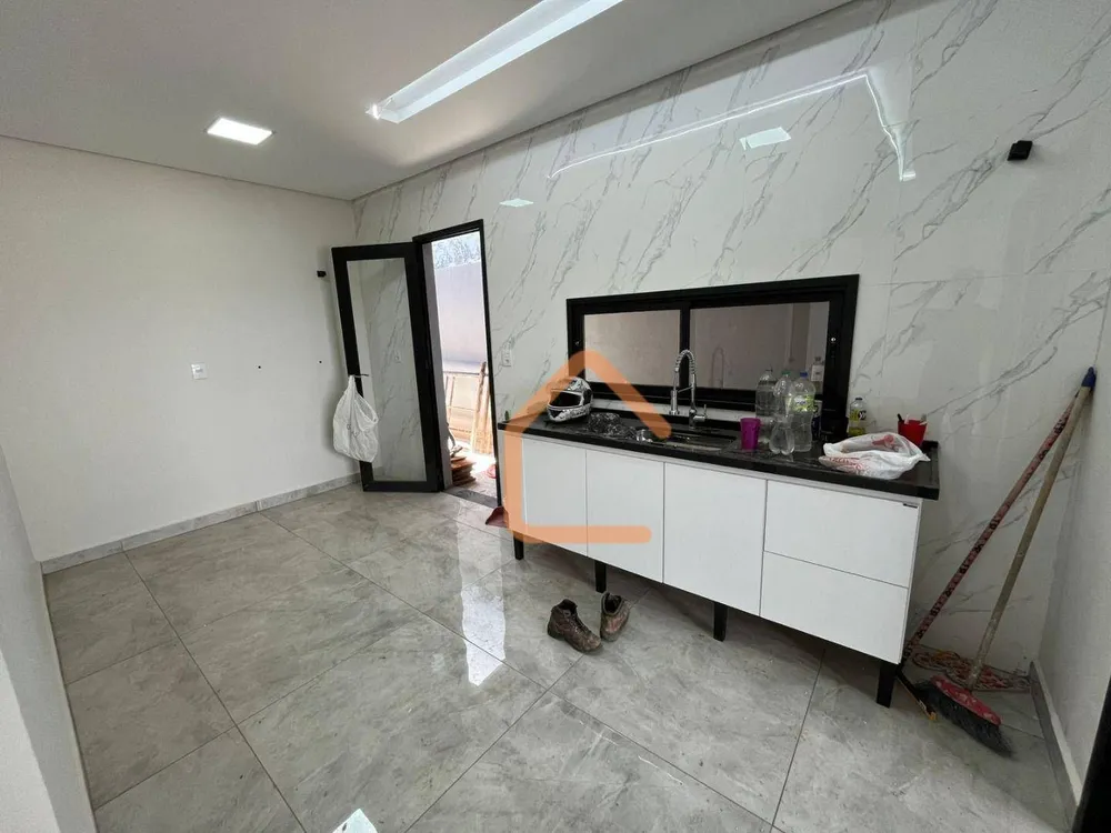 Casa, 3 quartos, 122 m² - Foto 1