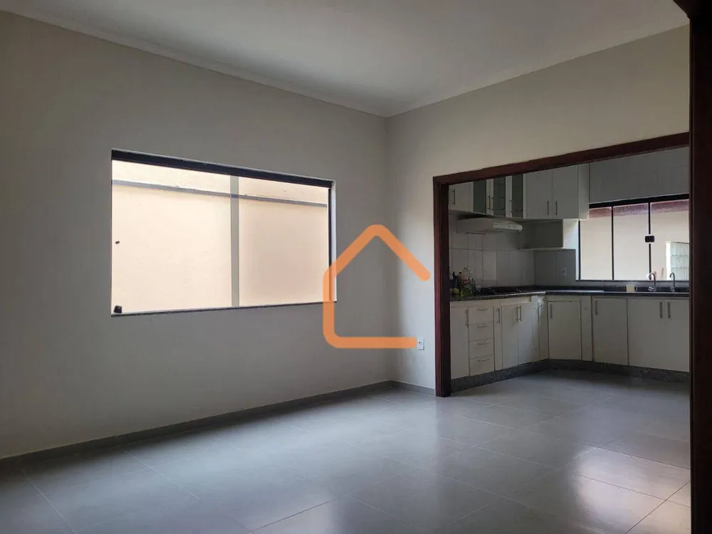 Casa, 4 quartos, 192 m² - Foto 1