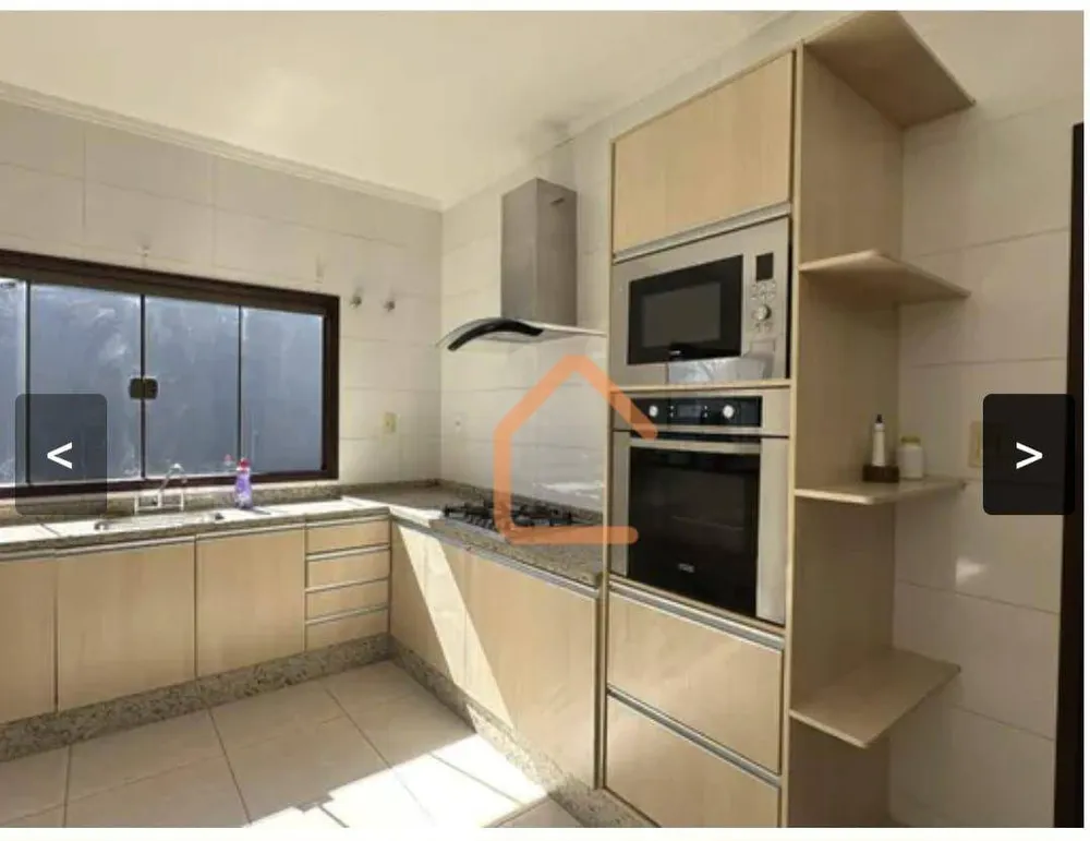 Casa, 3 quartos, 240 m² - Foto 2
