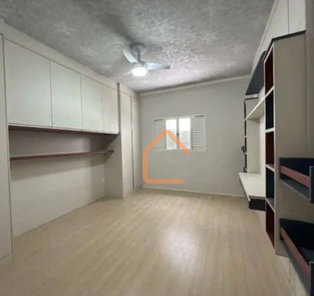 Casa, 3 quartos, 240 m² - Foto 4