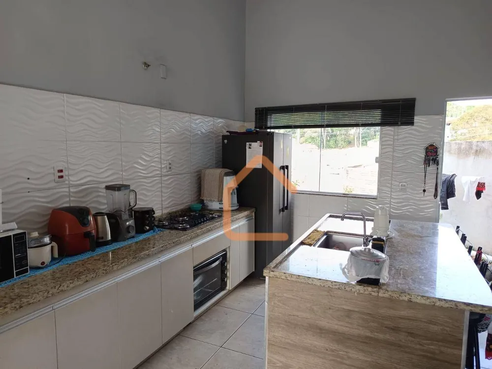 Casa, 3 quartos, 175 m² - Foto 1