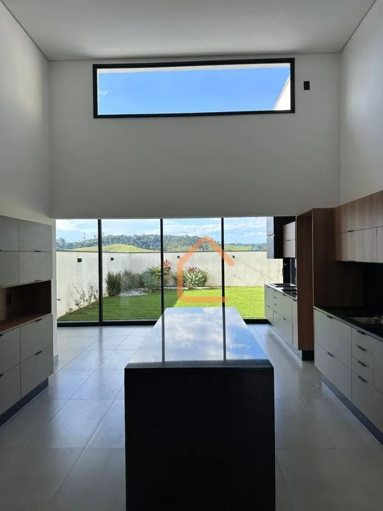 Casa, 3 quartos, 180 m² - Foto 1