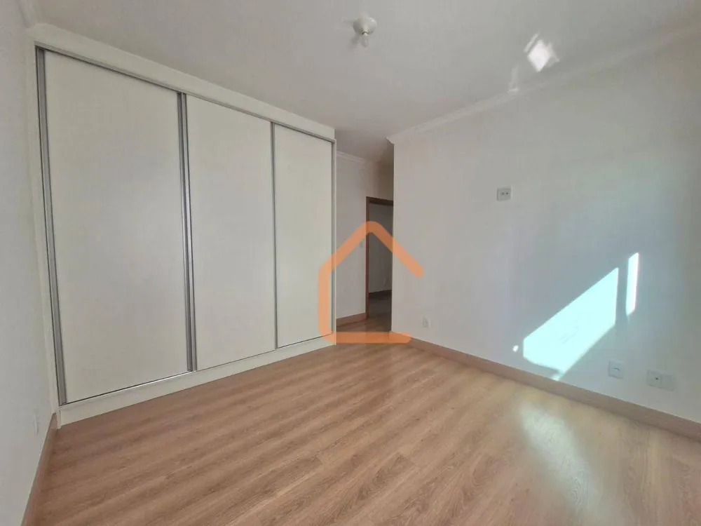 Casa, 3 quartos, 237 m² - Foto 8