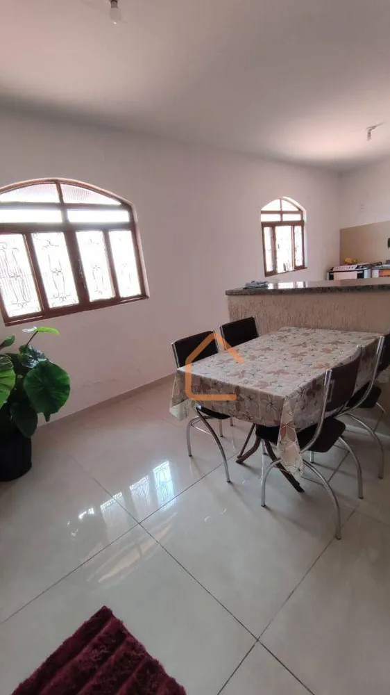 Casa, 4 quartos, 219 m² - Foto 3