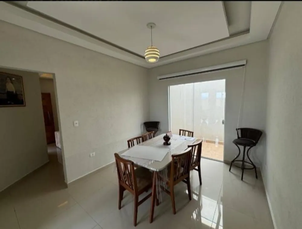Casa, 3 quartos, 189 m² - Foto 2