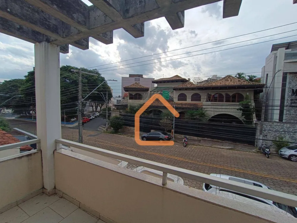 Casa, 5 quartos, 499 m² - Foto 1