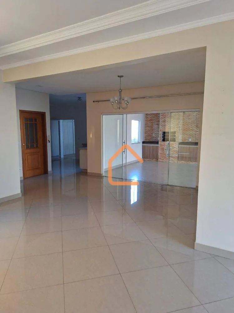 Apartamento, 4 quartos, 220 m² - Foto 1
