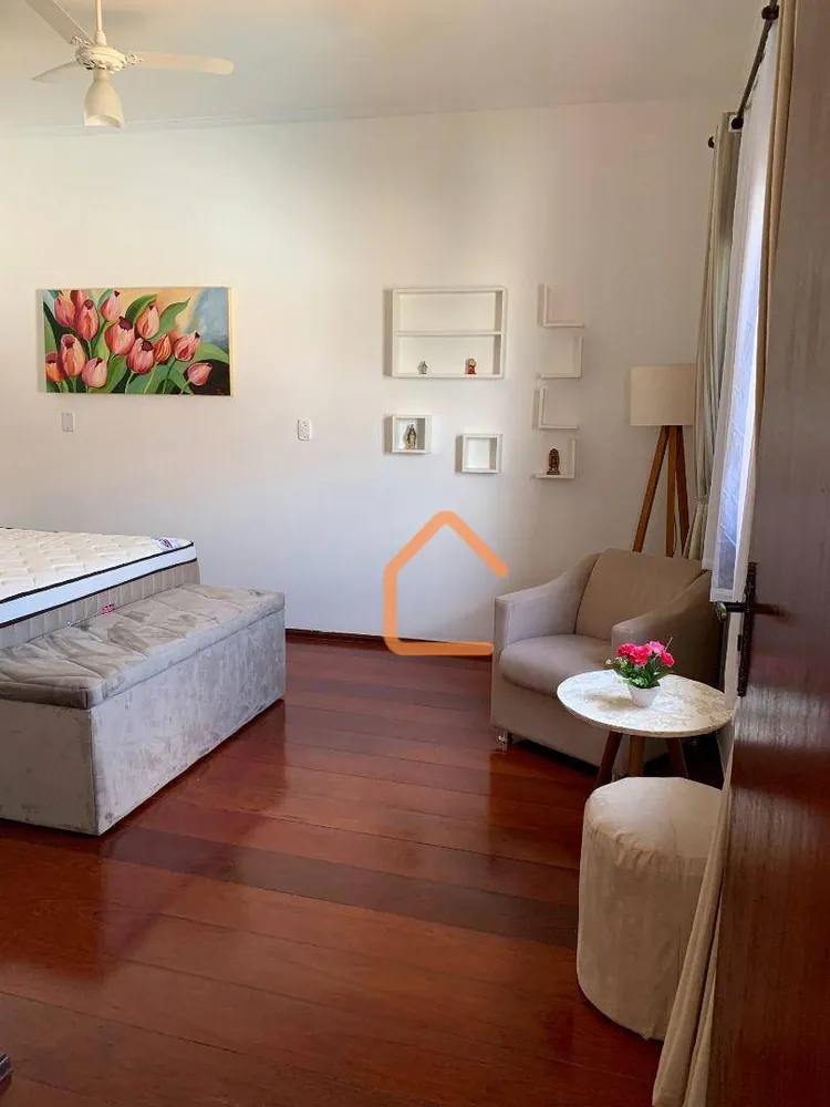 Casa, 3 quartos, 242 m² - Foto 2