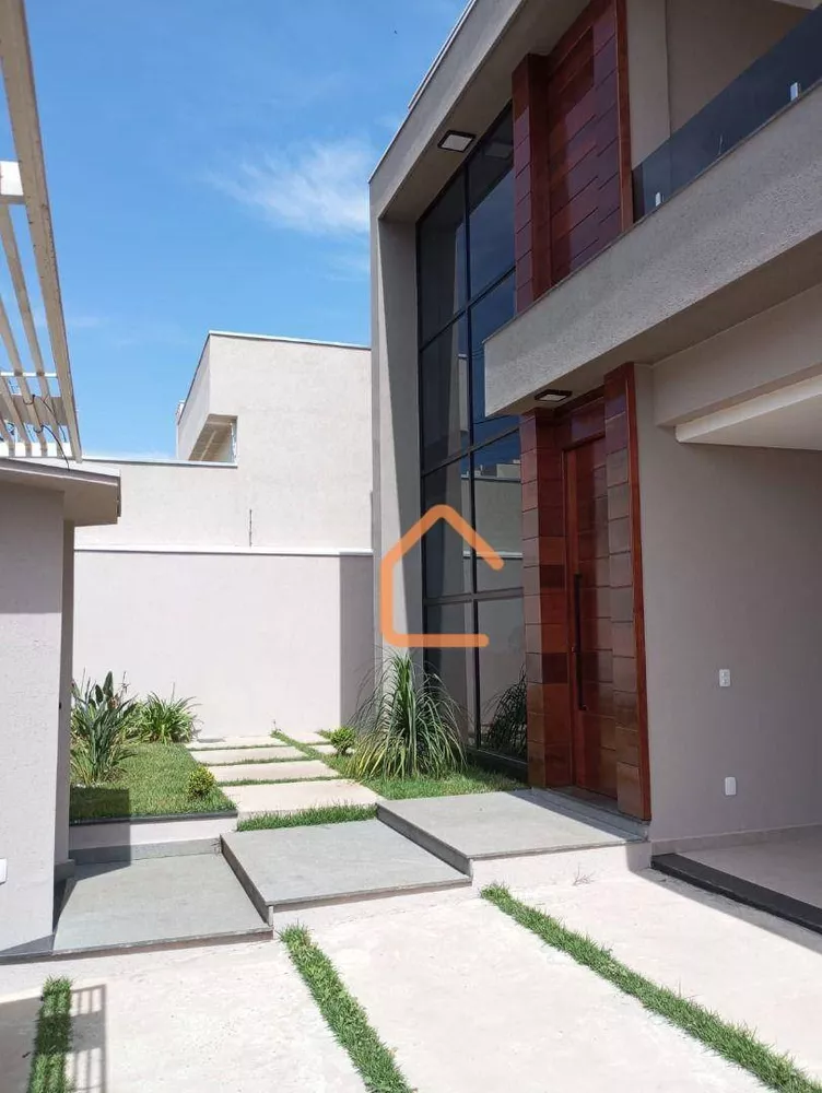 Casa à venda com 3 quartos, 232m² - Foto 3