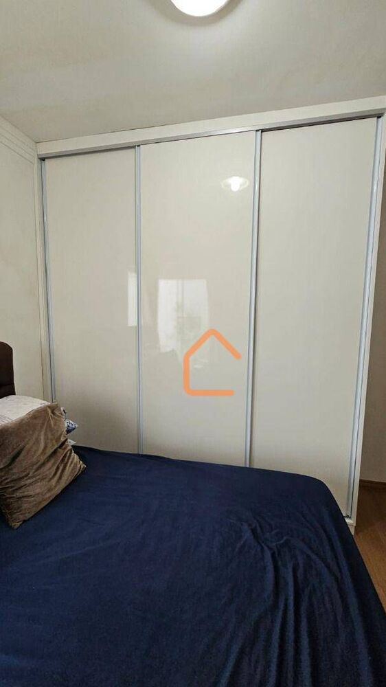 Apartamento à venda com 2 quartos, 75m² - Foto 4