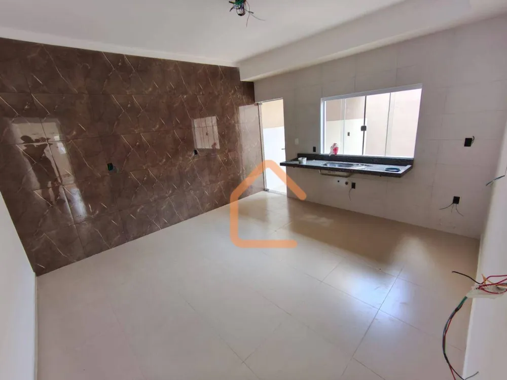 Casa, 3 quartos, 124 m² - Foto 1