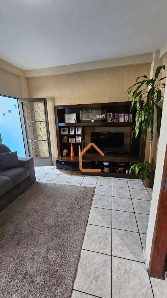 Casa, 3 quartos, 127 m² - Foto 2