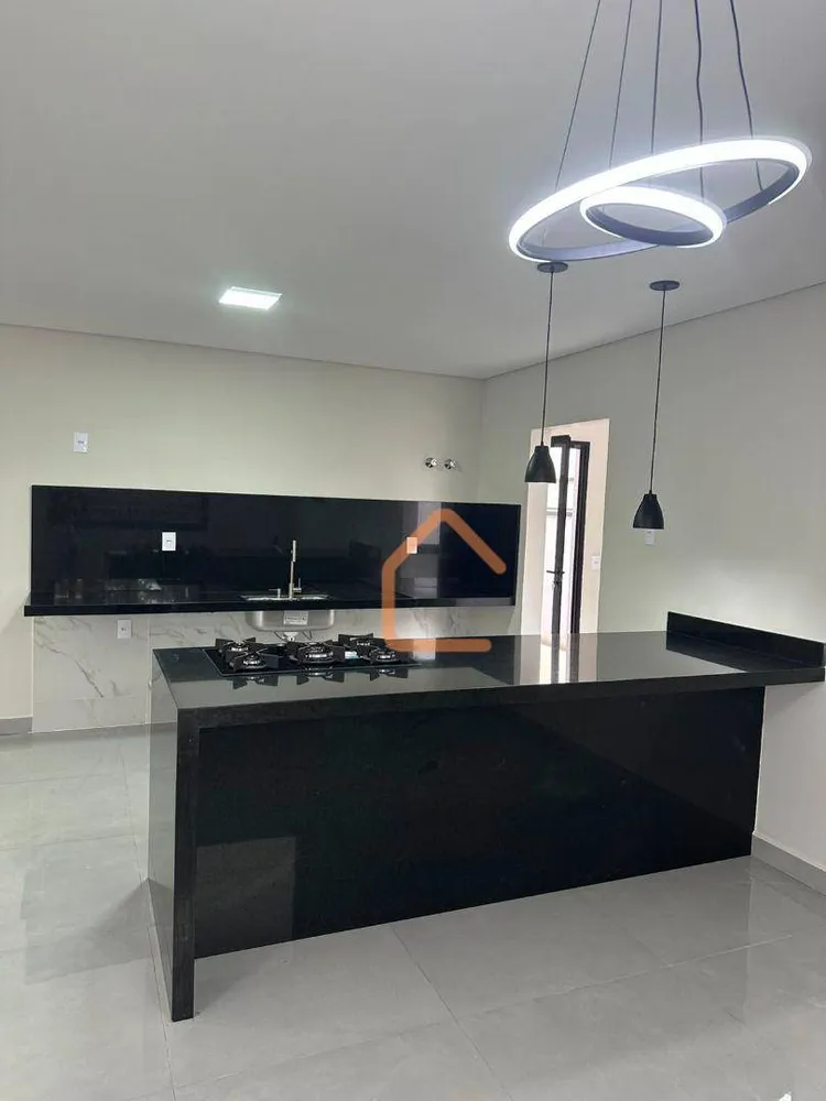 Casa, 3 quartos, 180 m² - Foto 2