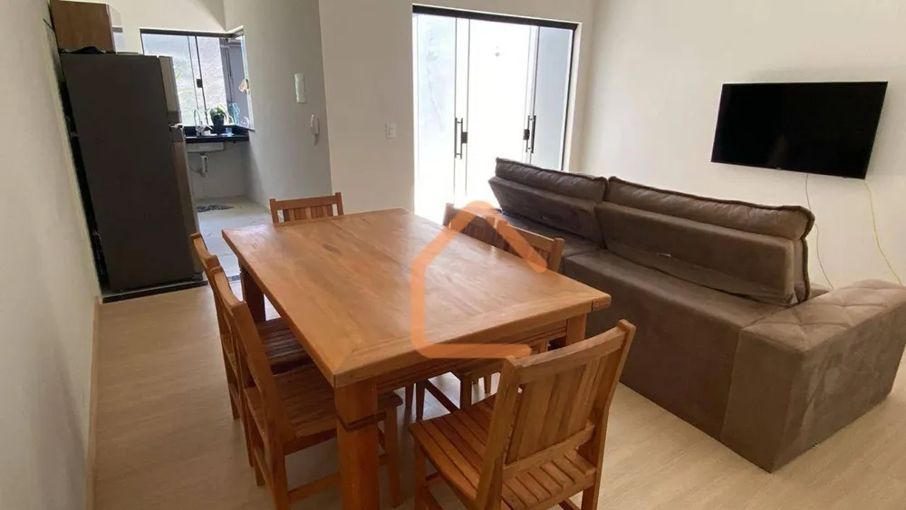 Casa, 3 quartos, 84 m² - Foto 1
