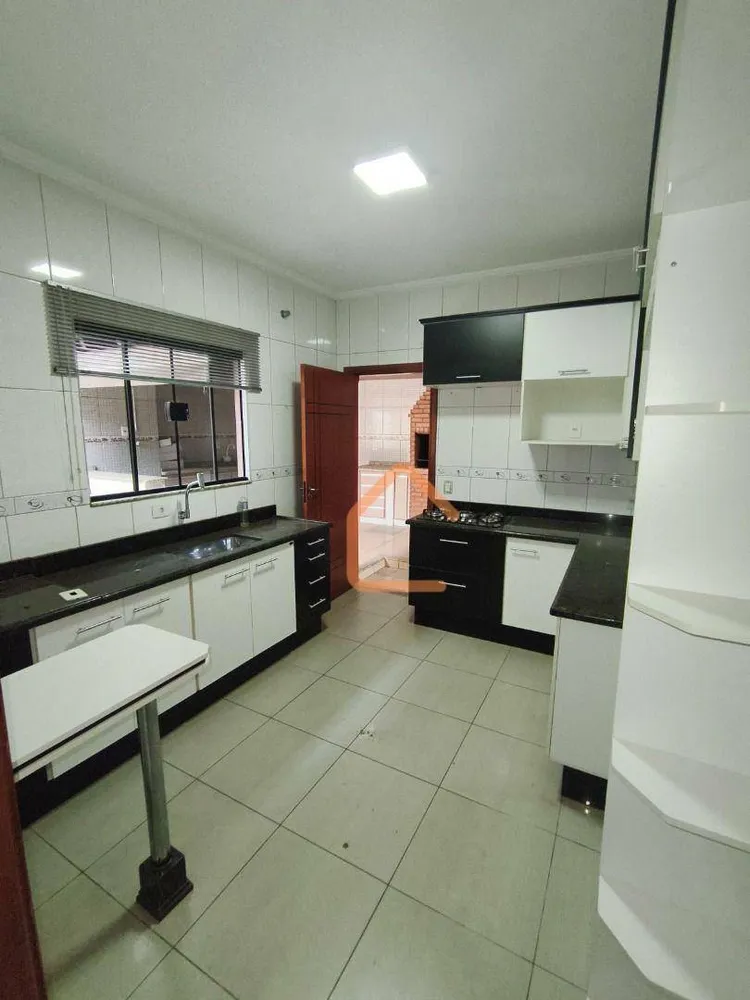 Casa, 3 quartos, 179 m² - Foto 12