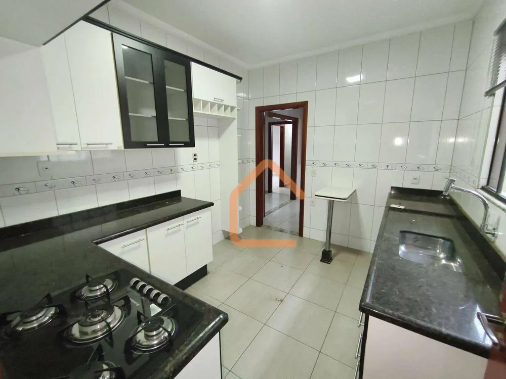Casa, 3 quartos, 179 m² - Foto 4