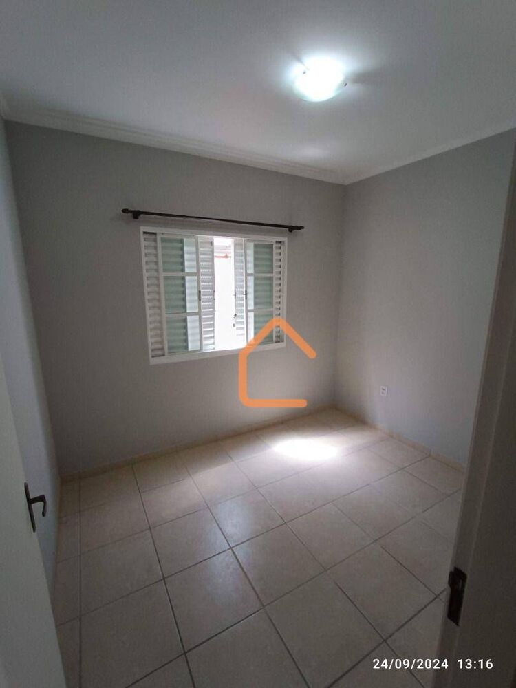 Casa à venda com 3 quartos, 123m² - Foto 4