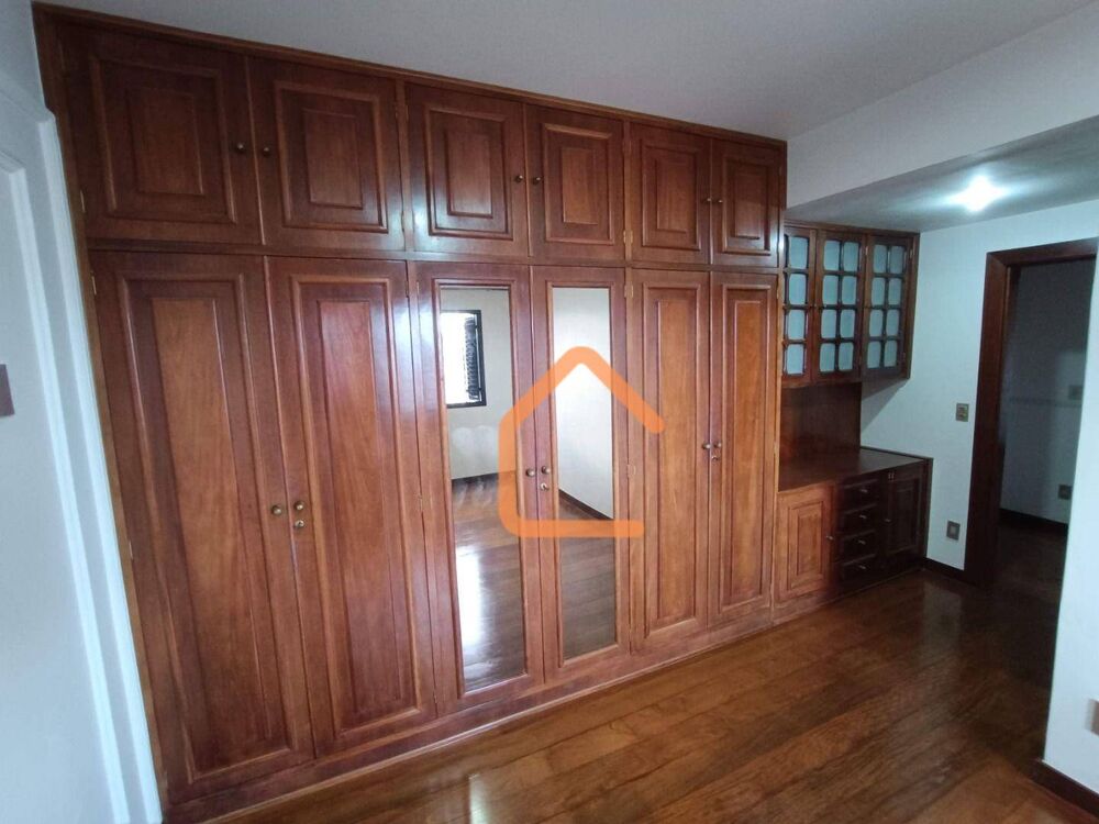 Apartamento à venda com 3 quartos, 227m² - Foto 8