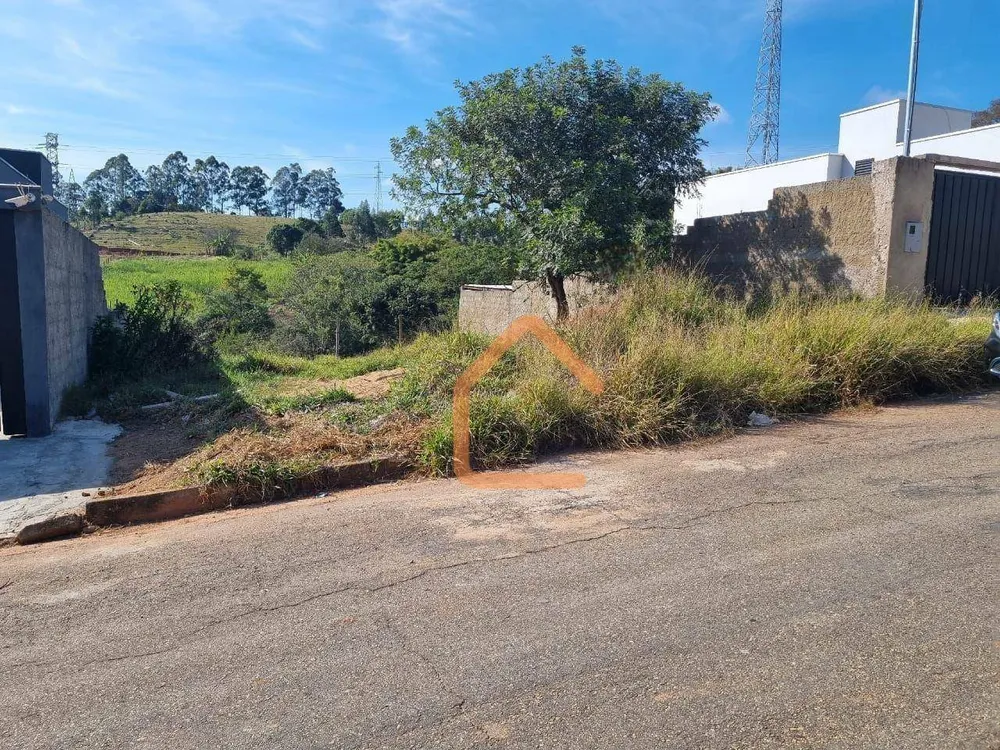 Terreno, 240 m² - Foto 1
