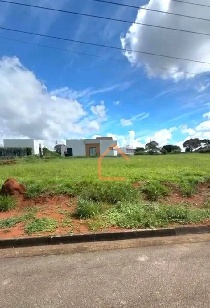 Loteamento e Condomínio, 600 m² - Foto 1