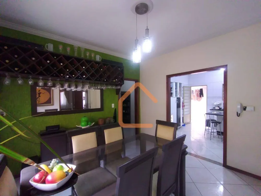 Casa, 3 quartos, 213 m² - Foto 4