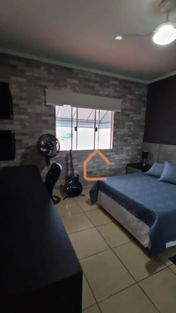 Casa, 3 quartos, 270 m² - Foto 4
