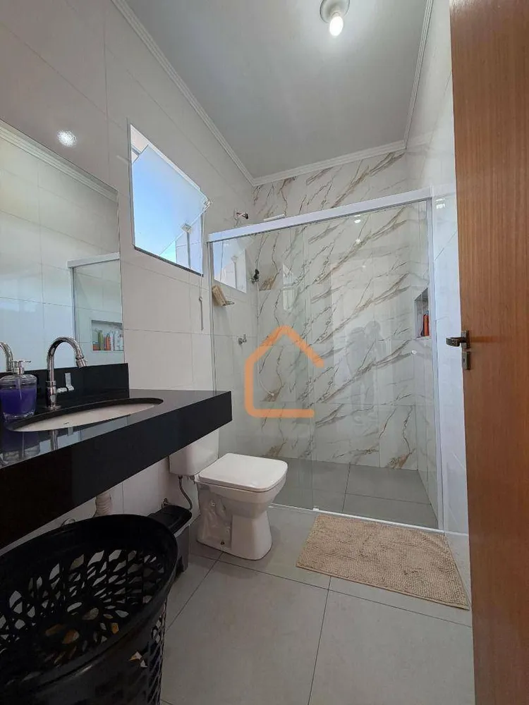 Casa, 3 quartos, 187 m² - Foto 1