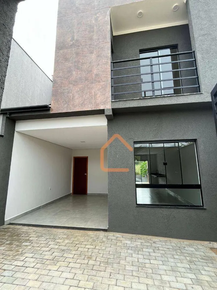 Sobrado, 3 quartos, 131 m² - Foto 1
