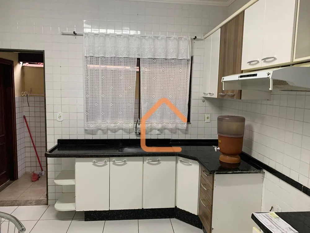 Casa, 3 quartos, 220 m² - Foto 5