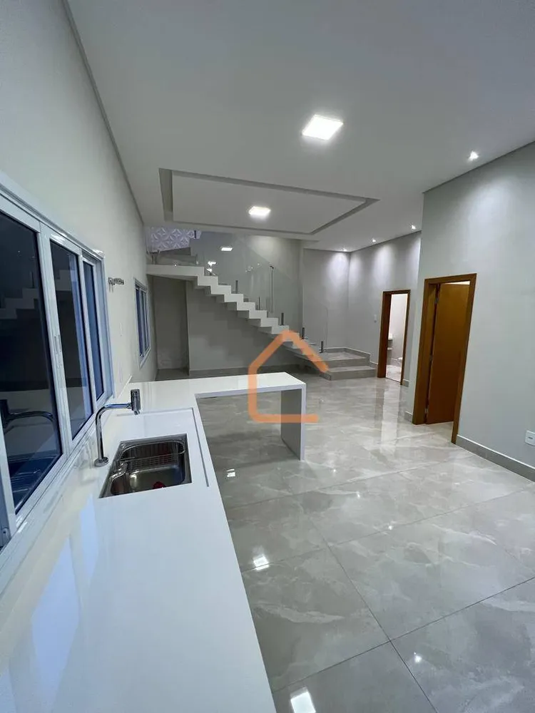 Casa, 3 quartos, 280 m² - Foto 2