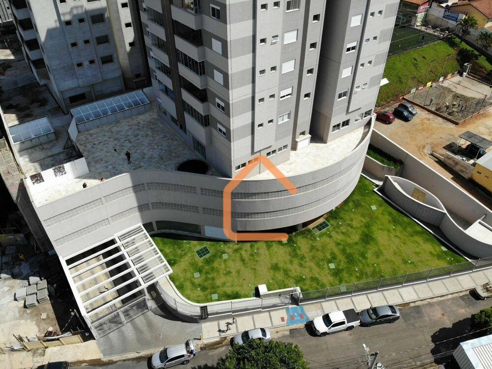 Apartamento à venda com 4 quartos, 200m² - Foto 15