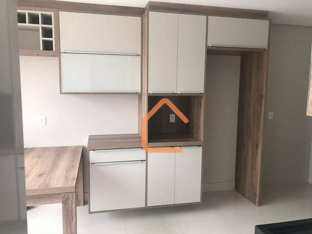Apartamento à venda com 4 quartos, 200m² - Foto 5