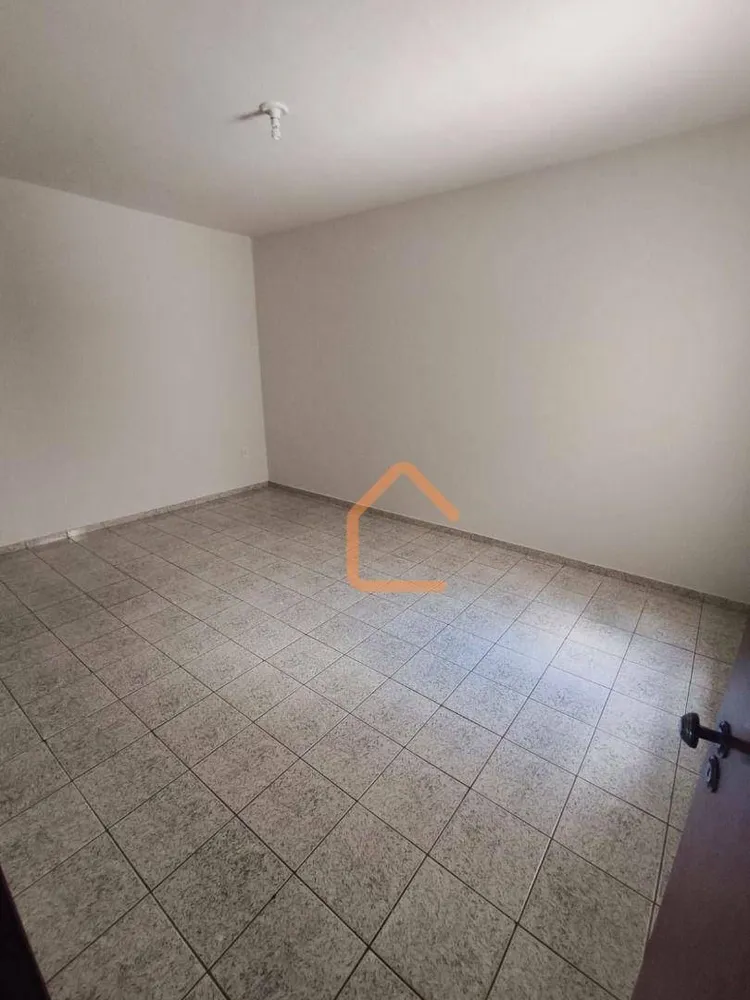 Casa, 3 quartos, 205 m² - Foto 1