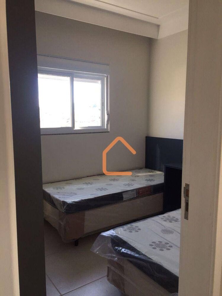 Apartamento à venda com 2 quartos, 130m² - Foto 2