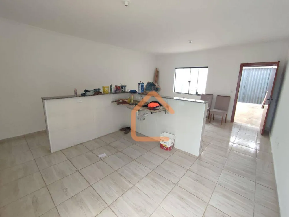 Casa, 2 quartos, 82 m² - Foto 1