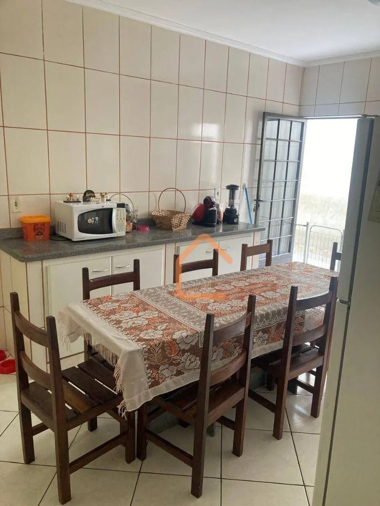 Casa, 3 quartos, 162 m² - Foto 4