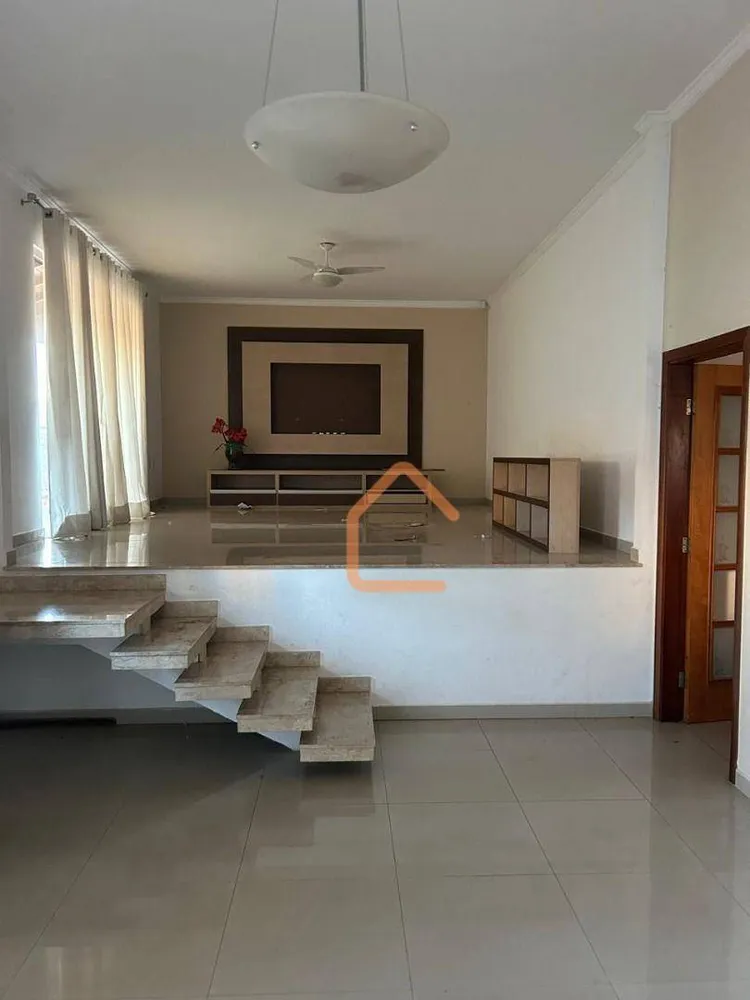 Casa, 3 quartos, 230 m² - Foto 2