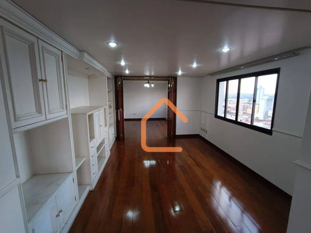 Apartamento, 3 quartos, 227 m² - Foto 1