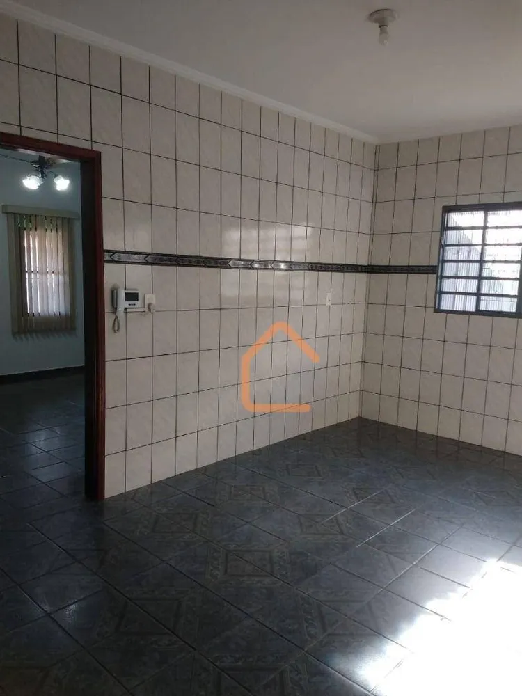 Casa, 3 quartos, 193 m² - Foto 3