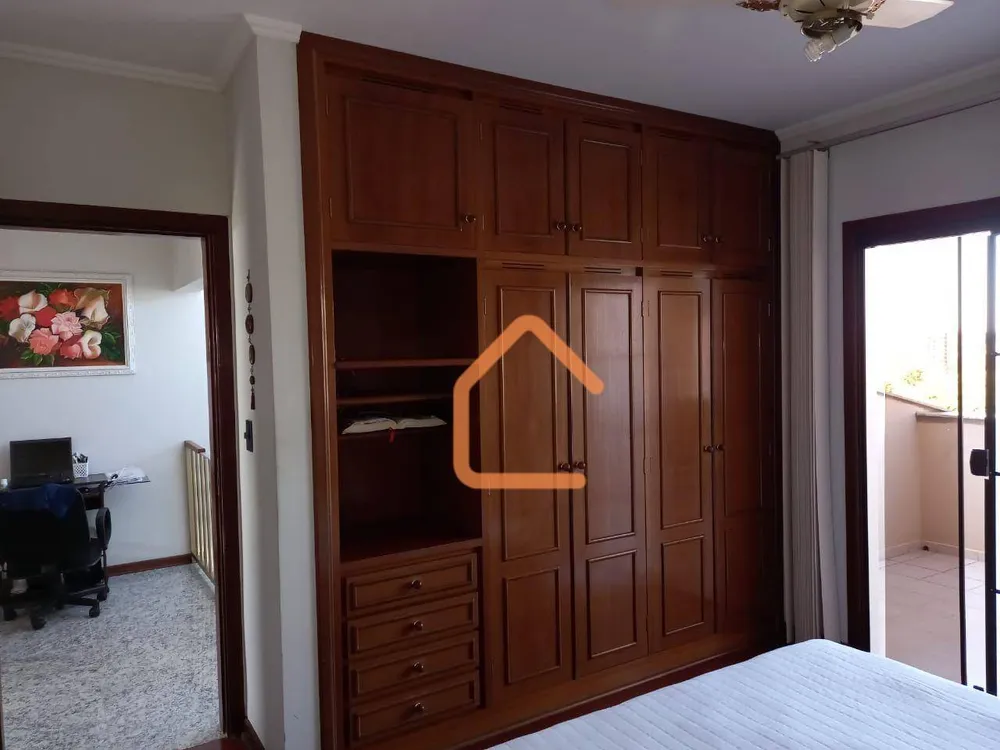 Casa, 3 quartos, 251 m² - Foto 12