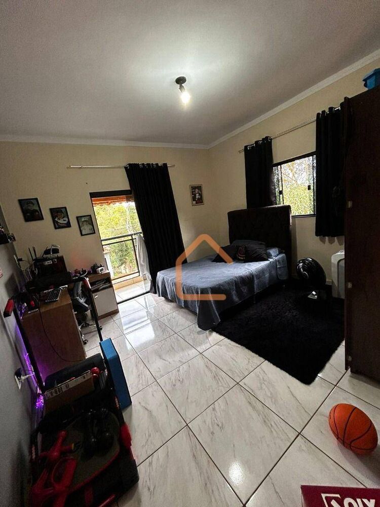 Chácara à venda com 4 quartos, 480m² - Foto 16