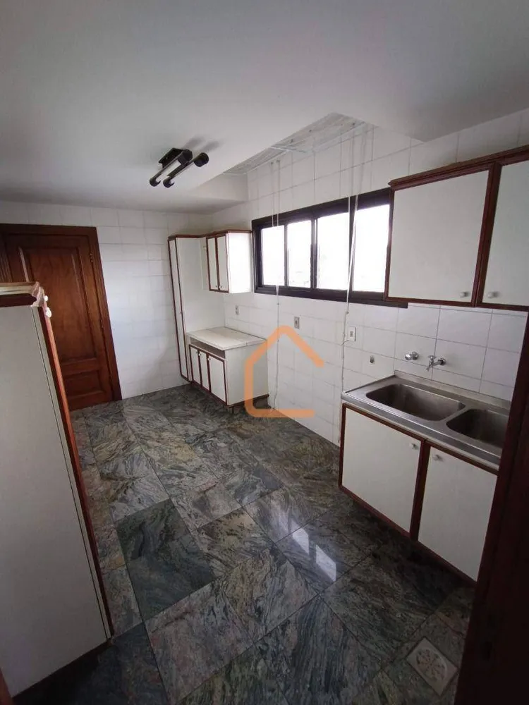 Apartamento, 3 quartos, 227 m² - Foto 3