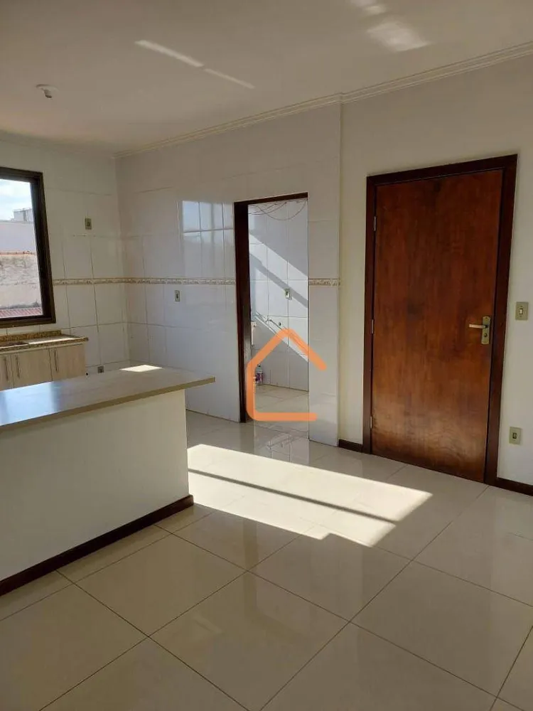 Apartamento, 3 quartos, 95 m² - Foto 2