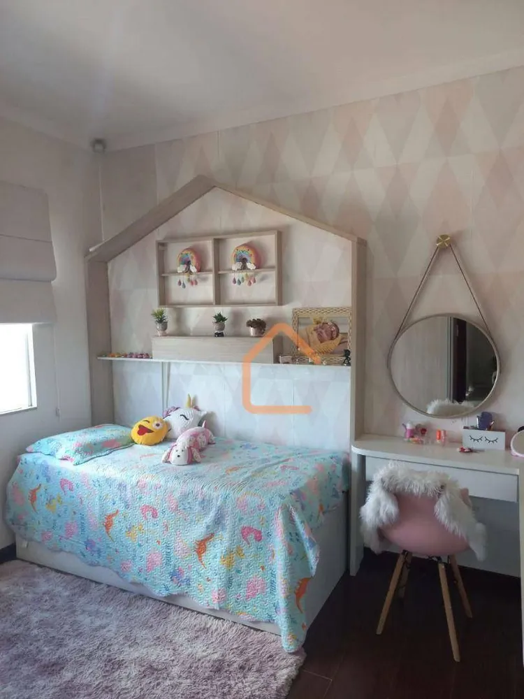 Casa, 5 quartos, 240 m² - Foto 4