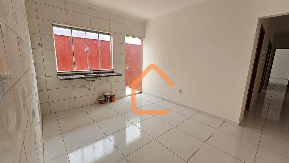 Casa, 3 quartos, 92 m² - Foto 2