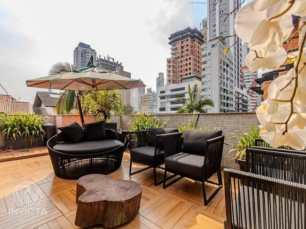 Apartamento, 3 quartos, 209 m² - Foto 1