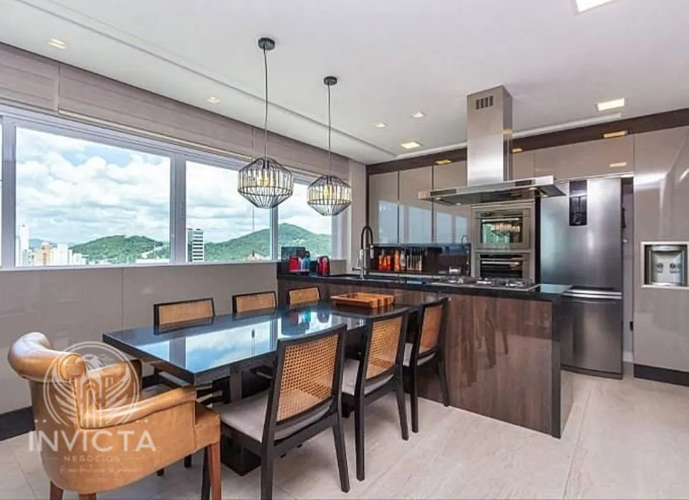 Cobertura, 3 quartos, 222 m² - Foto 6